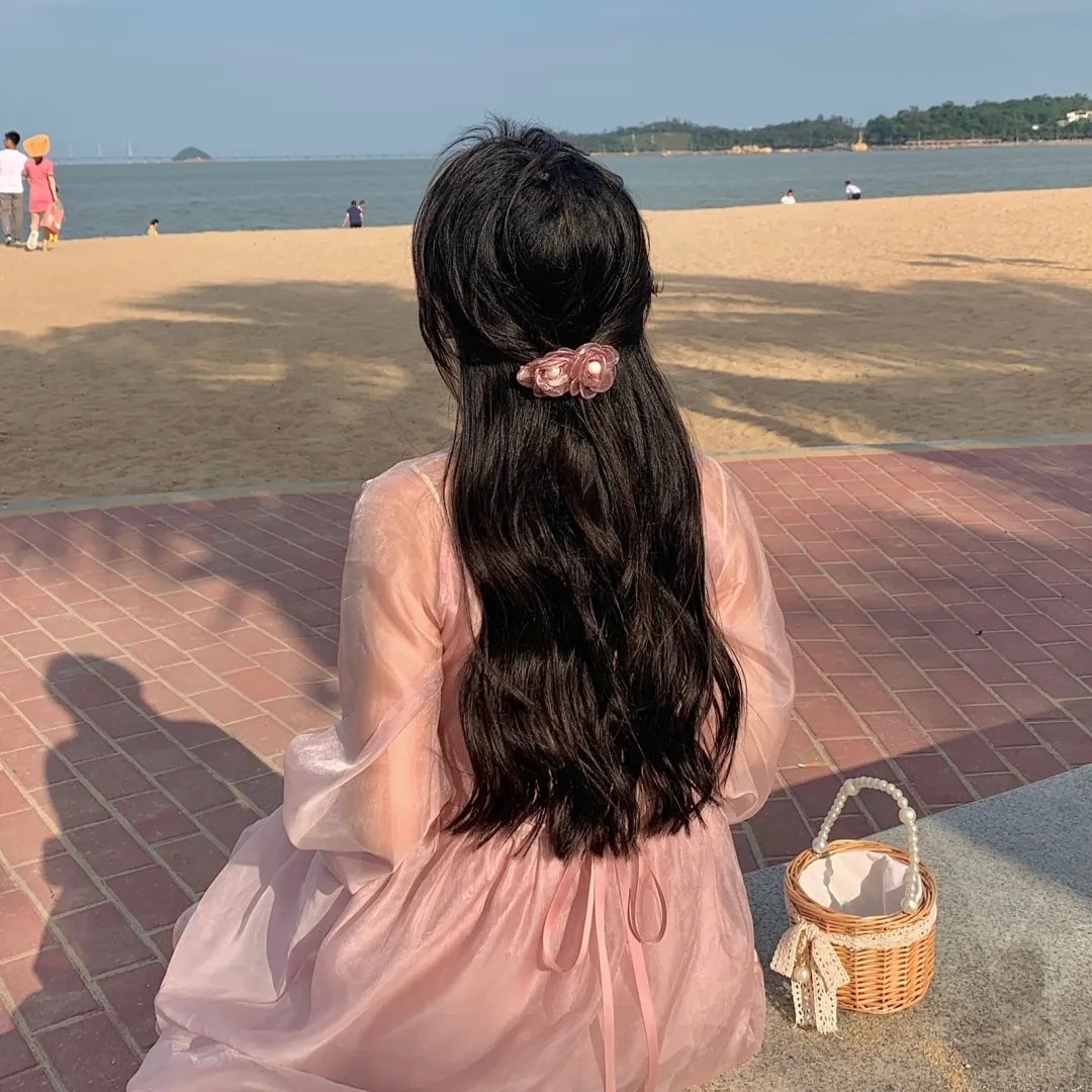 八廓南街16号海报